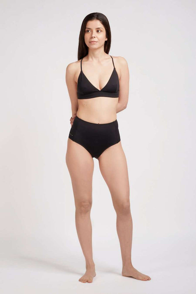 Sustainable High waist bikini bottom black and surf yoga bikini top in black