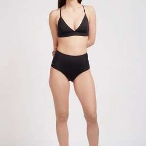 Sustainable High waist bikini bottom black and surf yoga bikini top in black